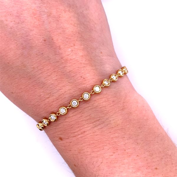 Lab Grown Diamond Link Bracelet Bezel  Yellow Gold on a wrist