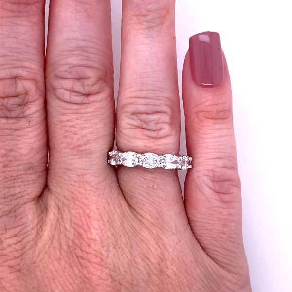 Lab Grown Diamond Oval Cut East-West 5-Stone Band 1.25ctw in 14K White Gold