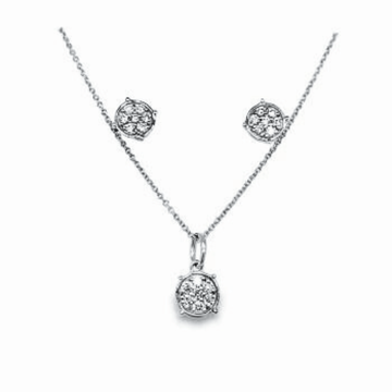 Lab Grown Diamond Pendant Set Front Picture